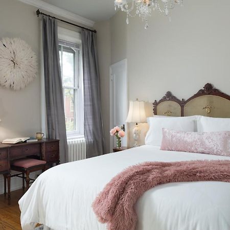 Akwaaba Philadelphia Bed & Breakfast Екстериор снимка